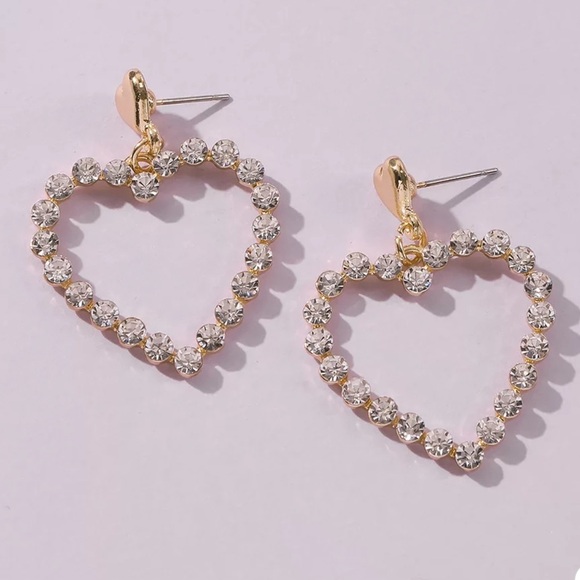 Cute and girly diamond heart dangle earrings - Picture 1 of 4